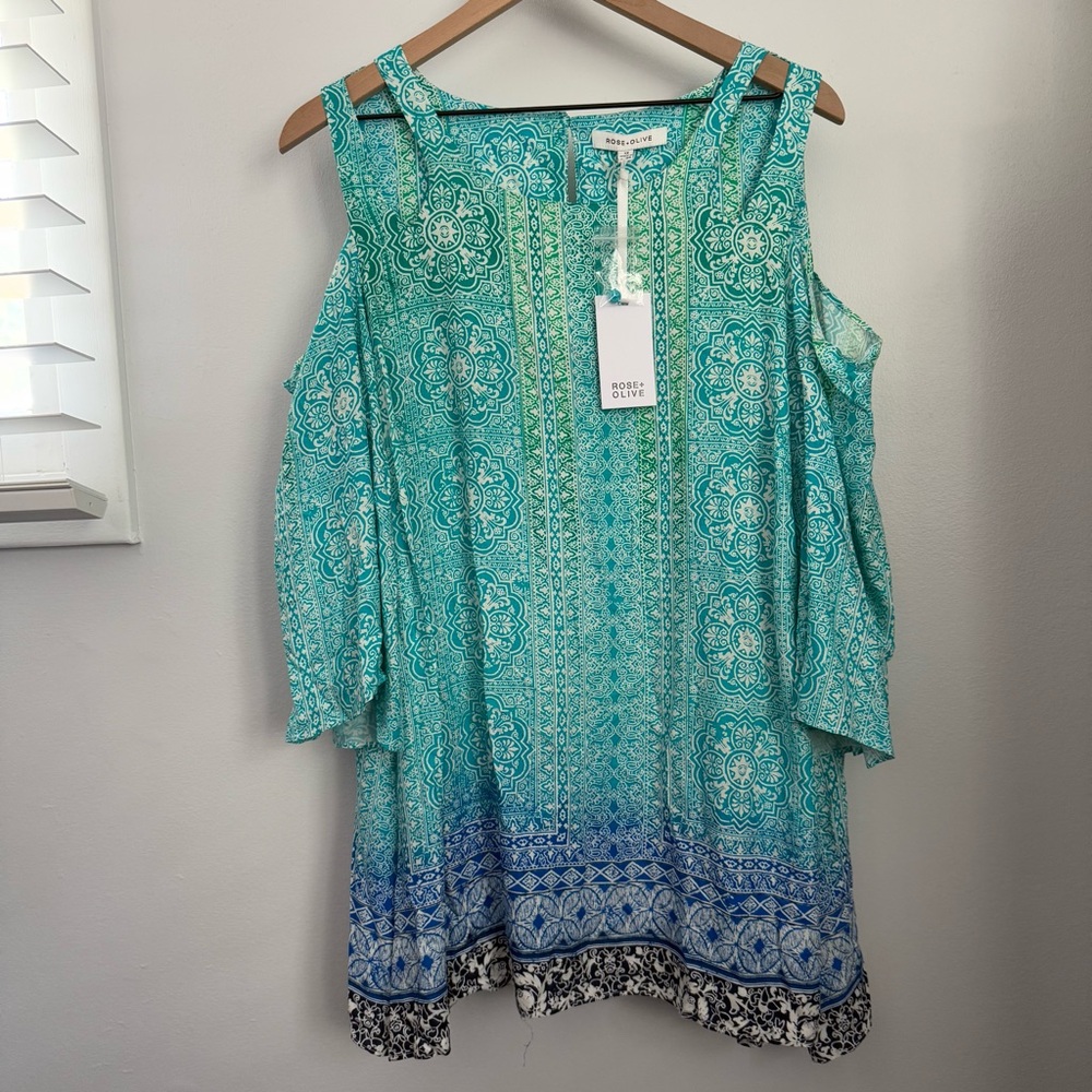 Rose & Olive 1X NEW Aqua Floral Cold Cut Out Shoulder Blouse Boho Mermaid Ombré